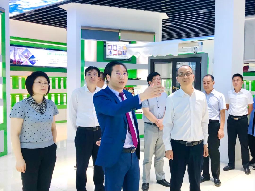 副市長(zhǎng).jpg 副市長(zhǎng).jpg